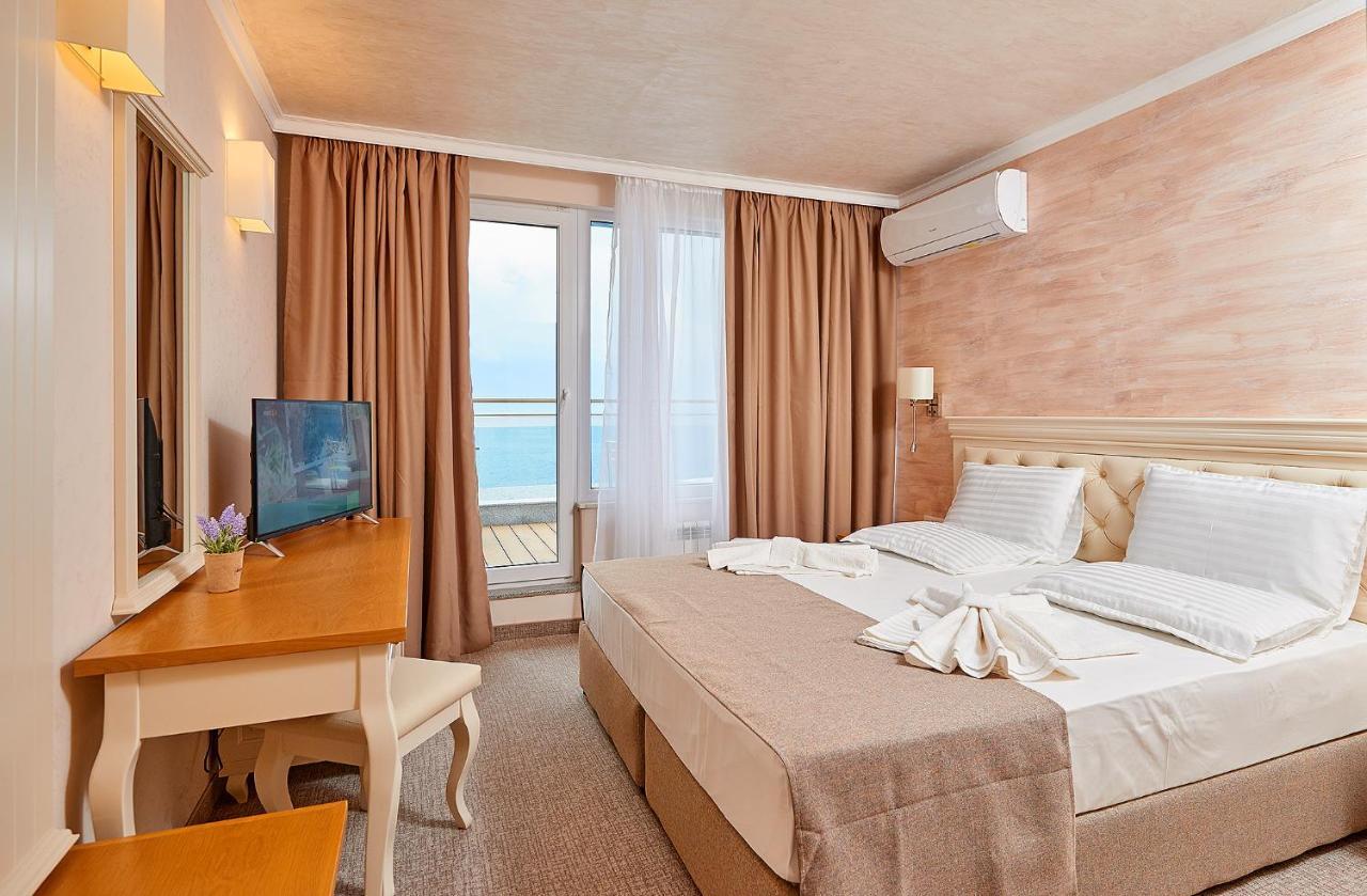 Hotel Neptun Pomorie Exteriér fotografie